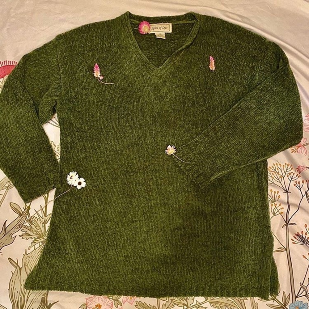 The COZIEST green sweater